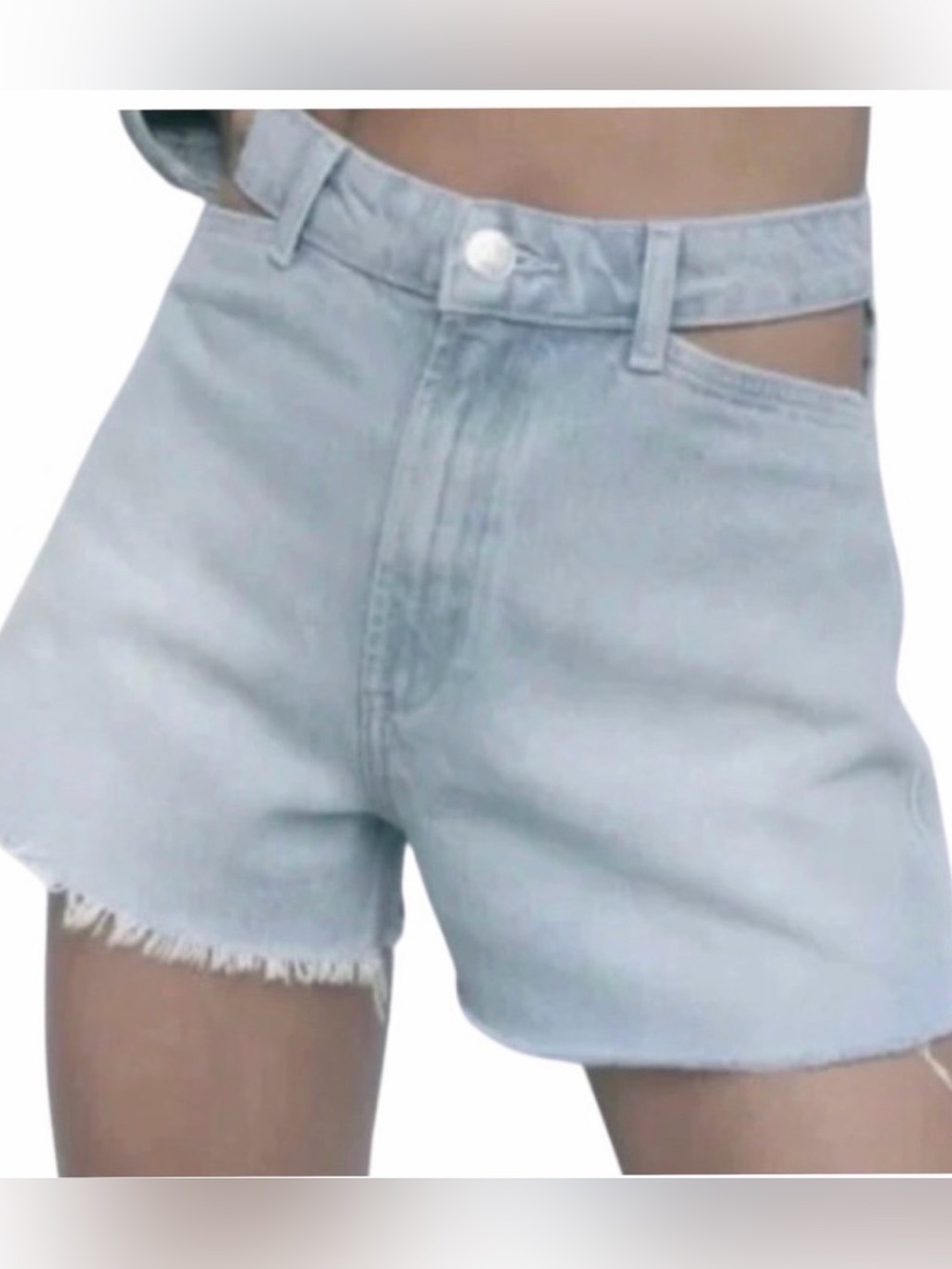 NWT Zara Side Cut Out Light Wash Jean Shorts Size 10 Fray Hem High Rise